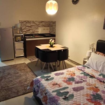 Katliza Condotel Kassel Residences Paranaque City Extérieur photo